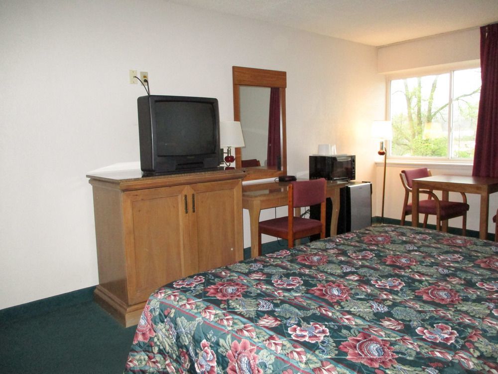 Motel 6-New Stanton, Pa Экстерьер фото