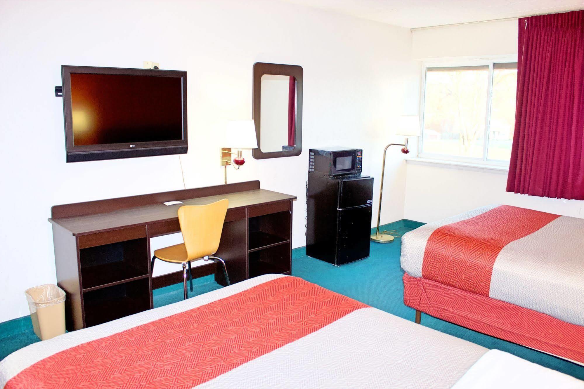 Motel 6-New Stanton, Pa Экстерьер фото