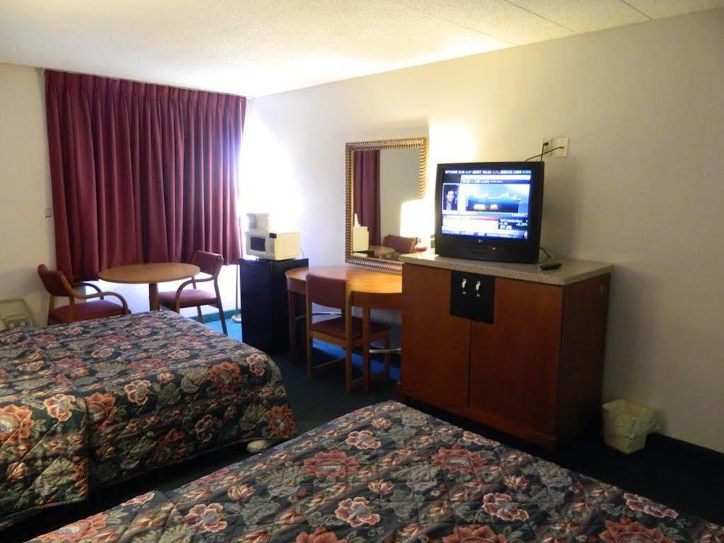 Motel 6-New Stanton, Pa Экстерьер фото